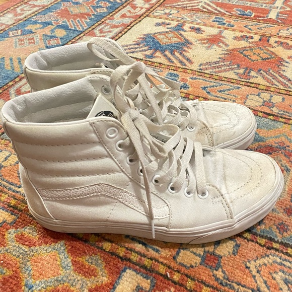 VANS SK8-Hi WHITE SNEAKERS WOMENS SIZE 8.5 MENS SIZE 7 - Picture 3 of 11